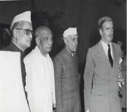 नेहरू और सरदार बल्लभ भाई पटेल जी[